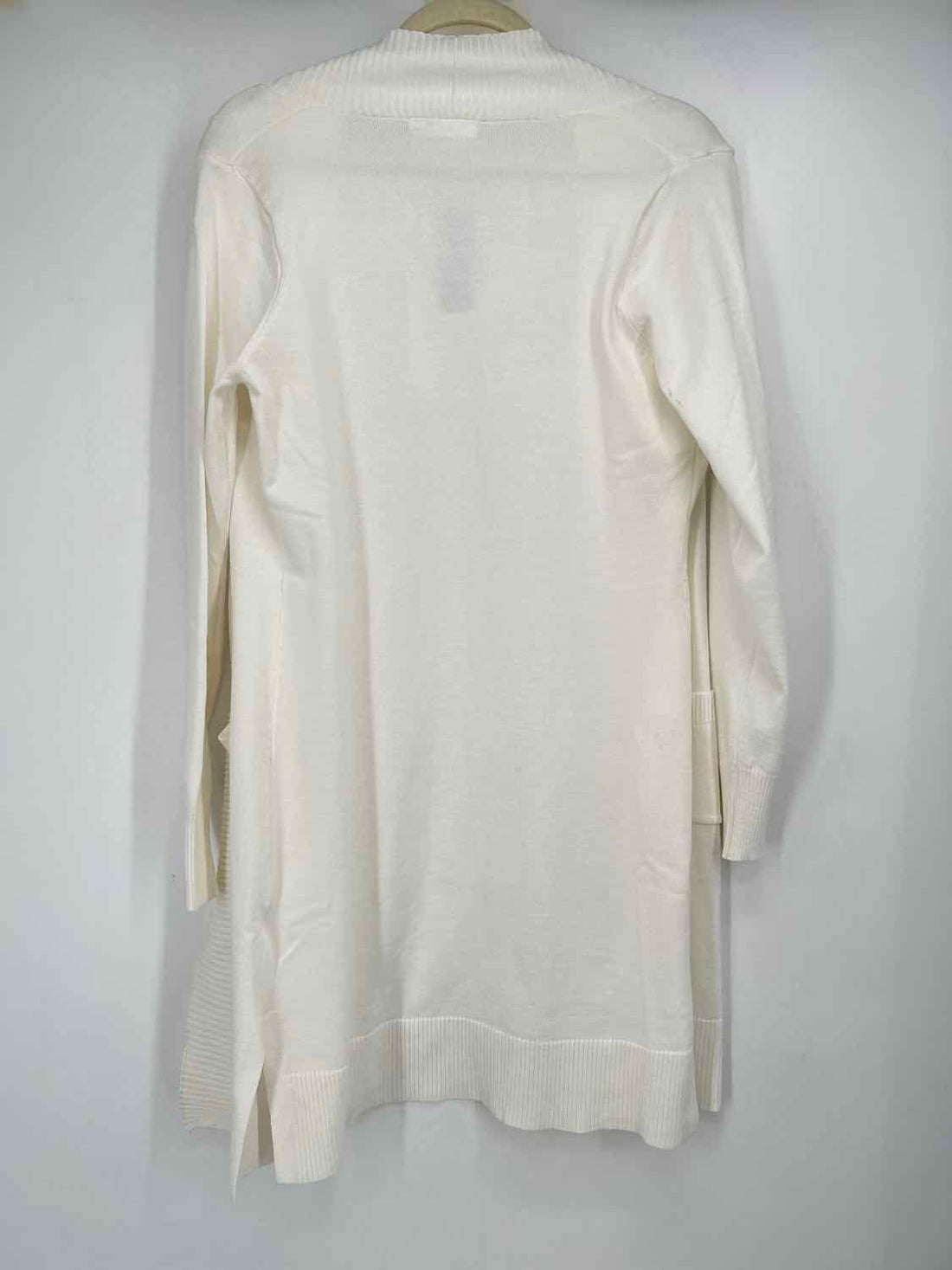 JJ Perfection Size M White Cardigan