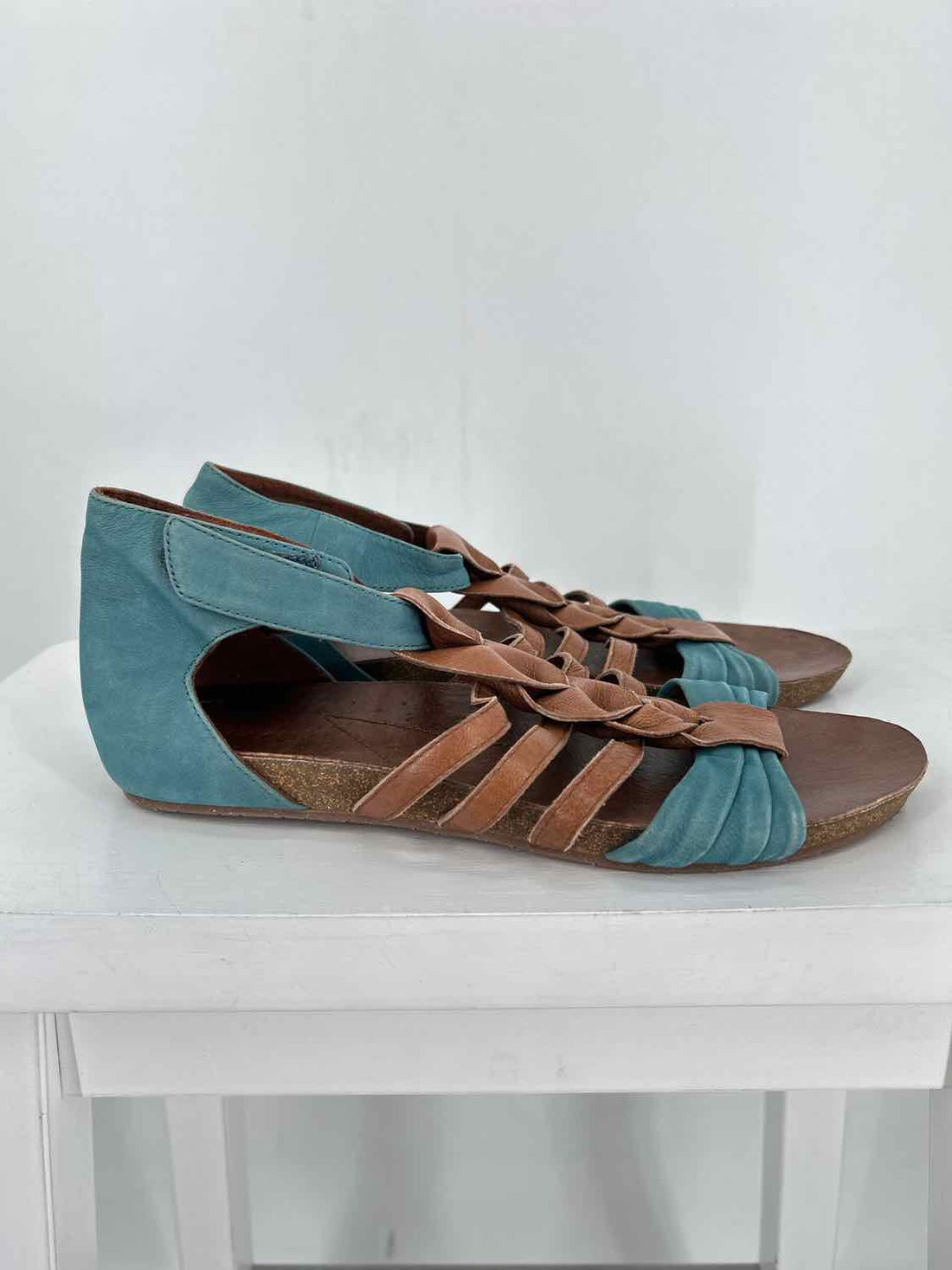 Naya Women Size 9N Blue Sandals