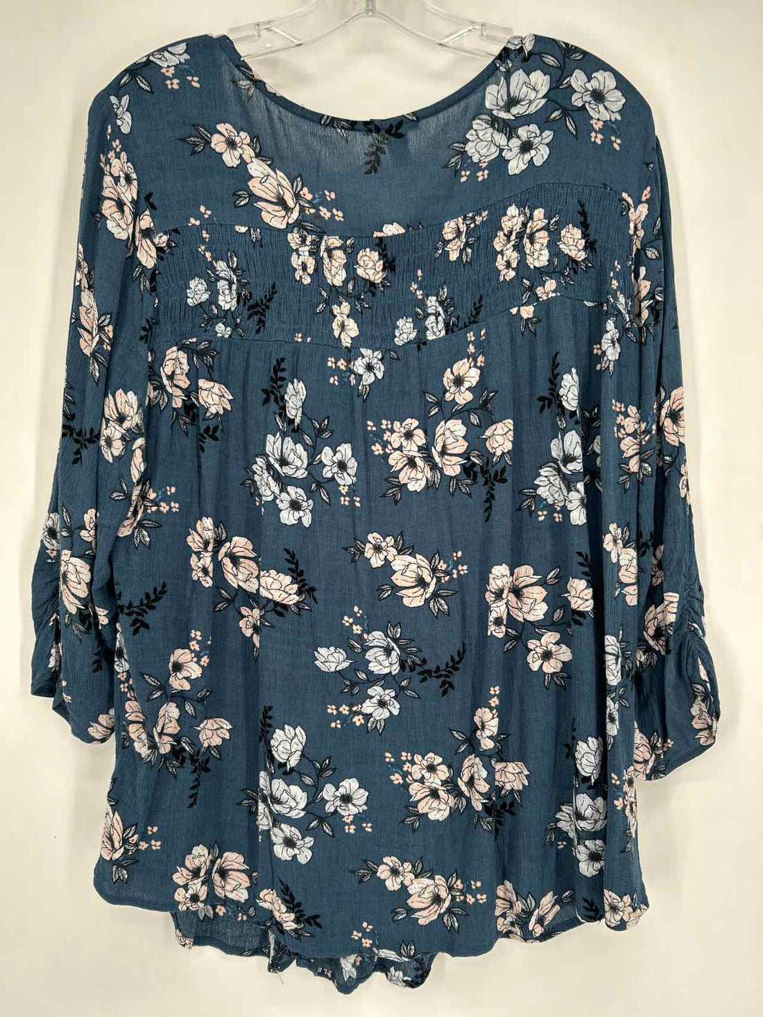 Torrid Size 2X Navy Floral Long Sleeve Top/Blouse