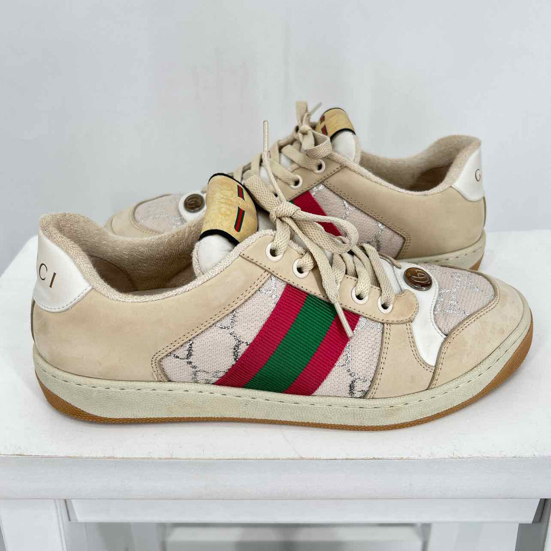 Gucci Women Size 39.5 Beige Like New Sneakers