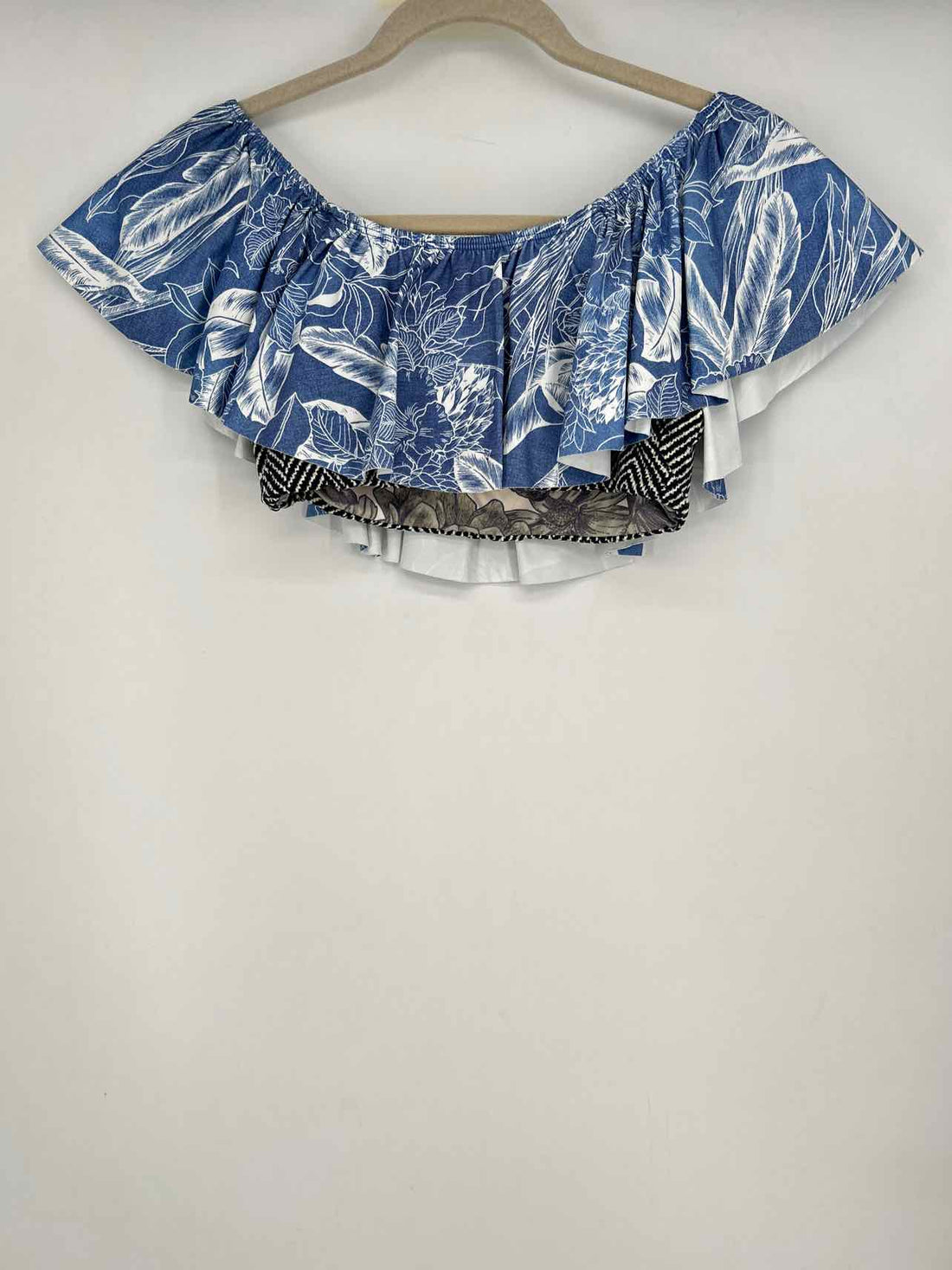 Maaji Size L Blue & White Floral Swimsuit Top Only