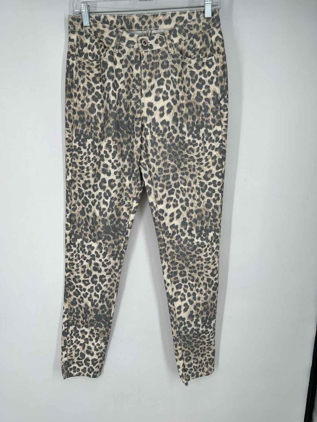 Tempo Paris Size M Leopard Pants