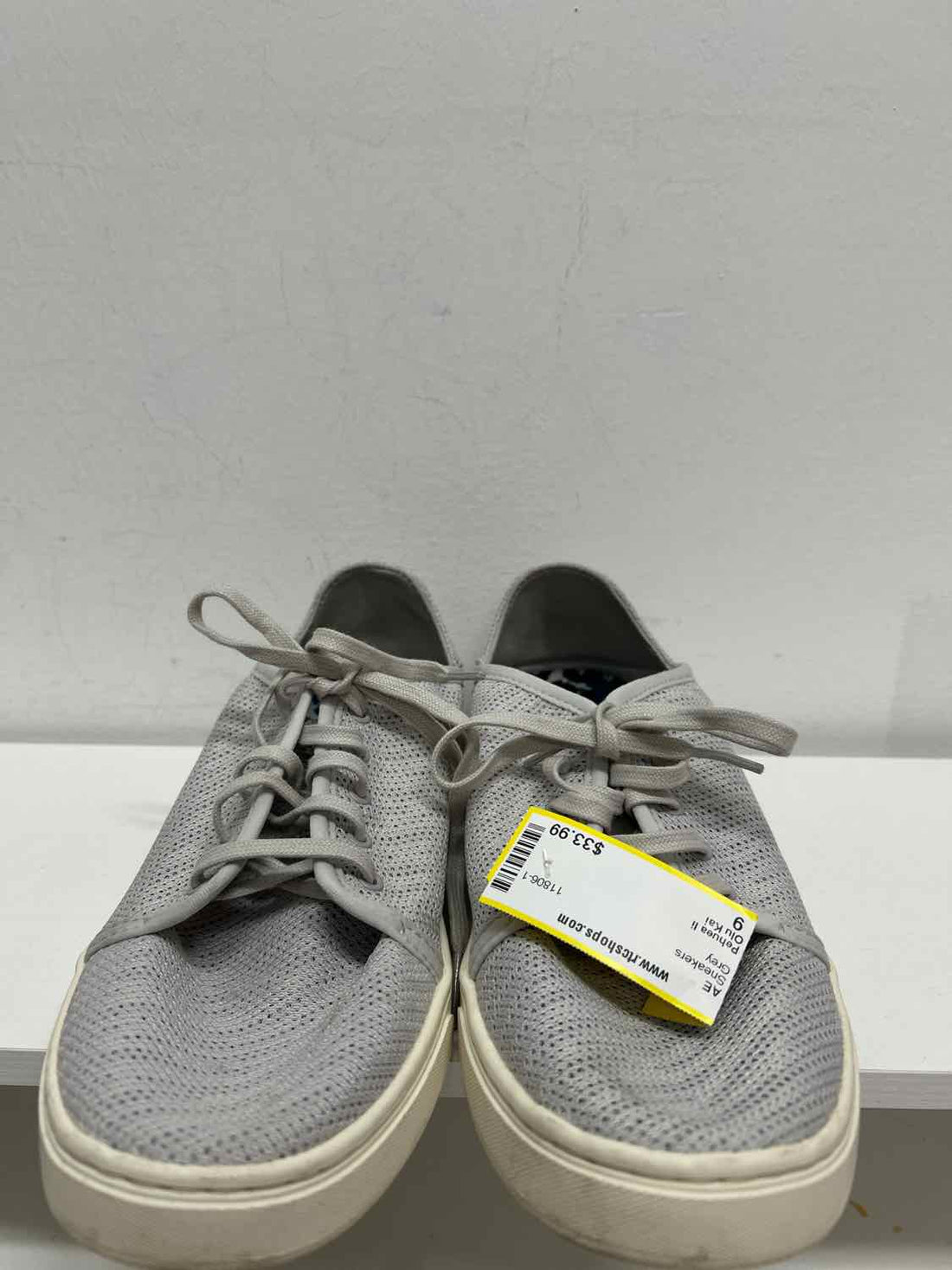 Olu Kai Women Size 9 Grey Sneakers