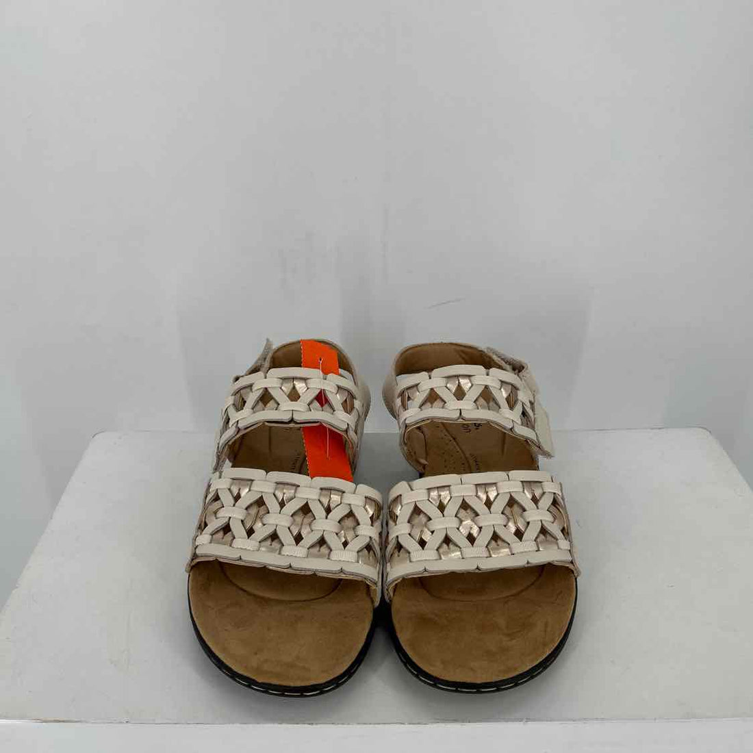 Clarks Women Size 8 Cream & Gold Sandals