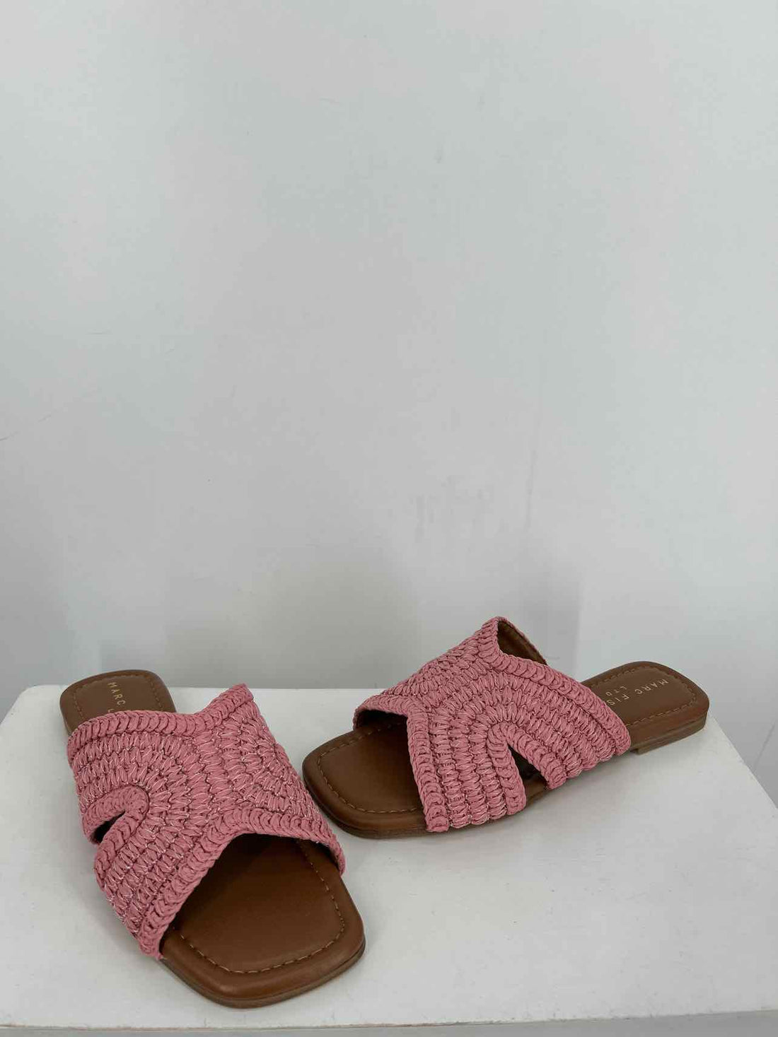 Marc Fisher Women Size 7 Pink Straw Sandals