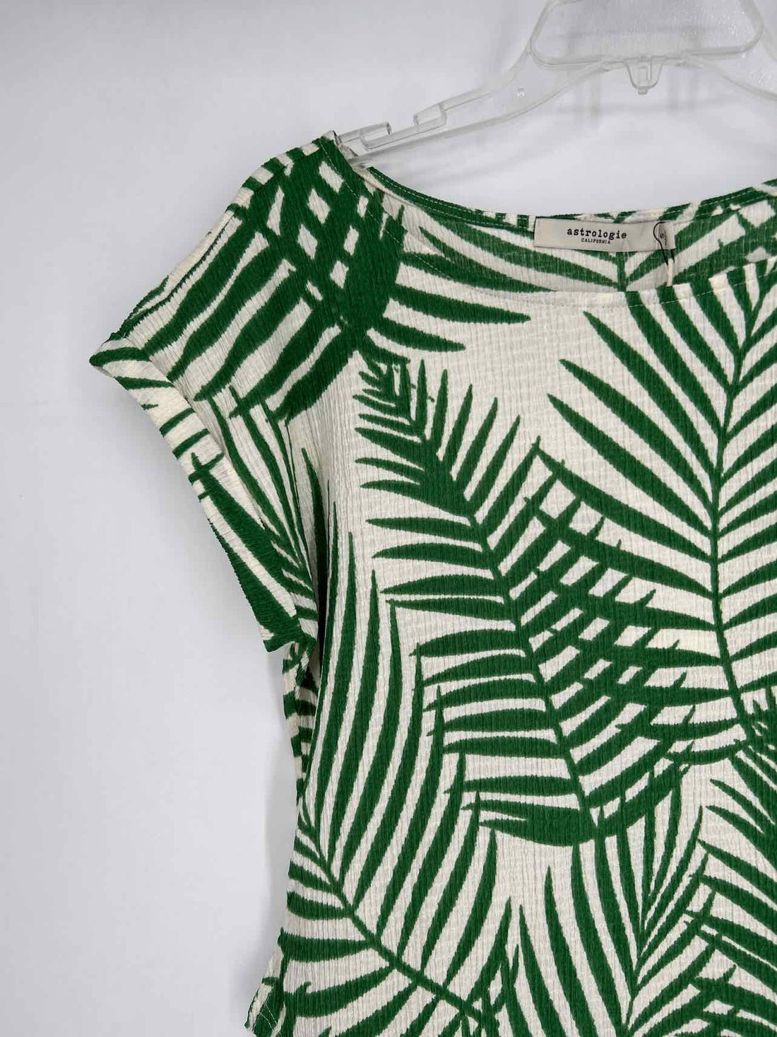Astrologie Size S Beige & green print NWT Short Sleeve