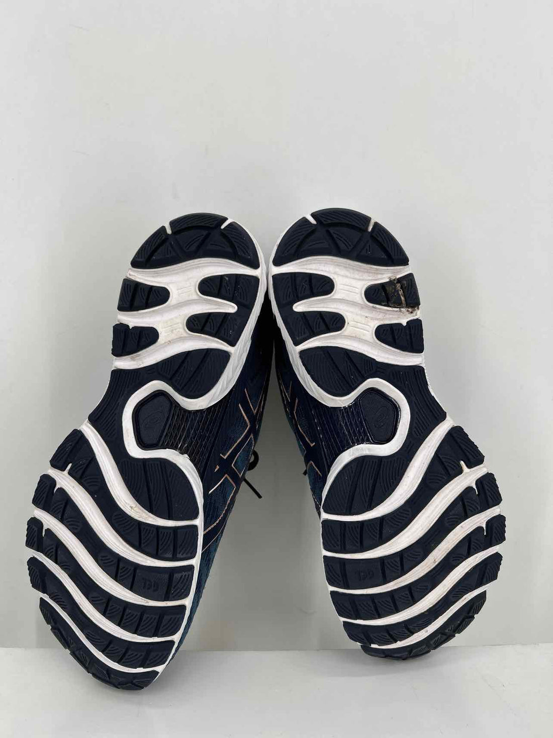 Asics Women Size 10.5 Navy Print Sneakers