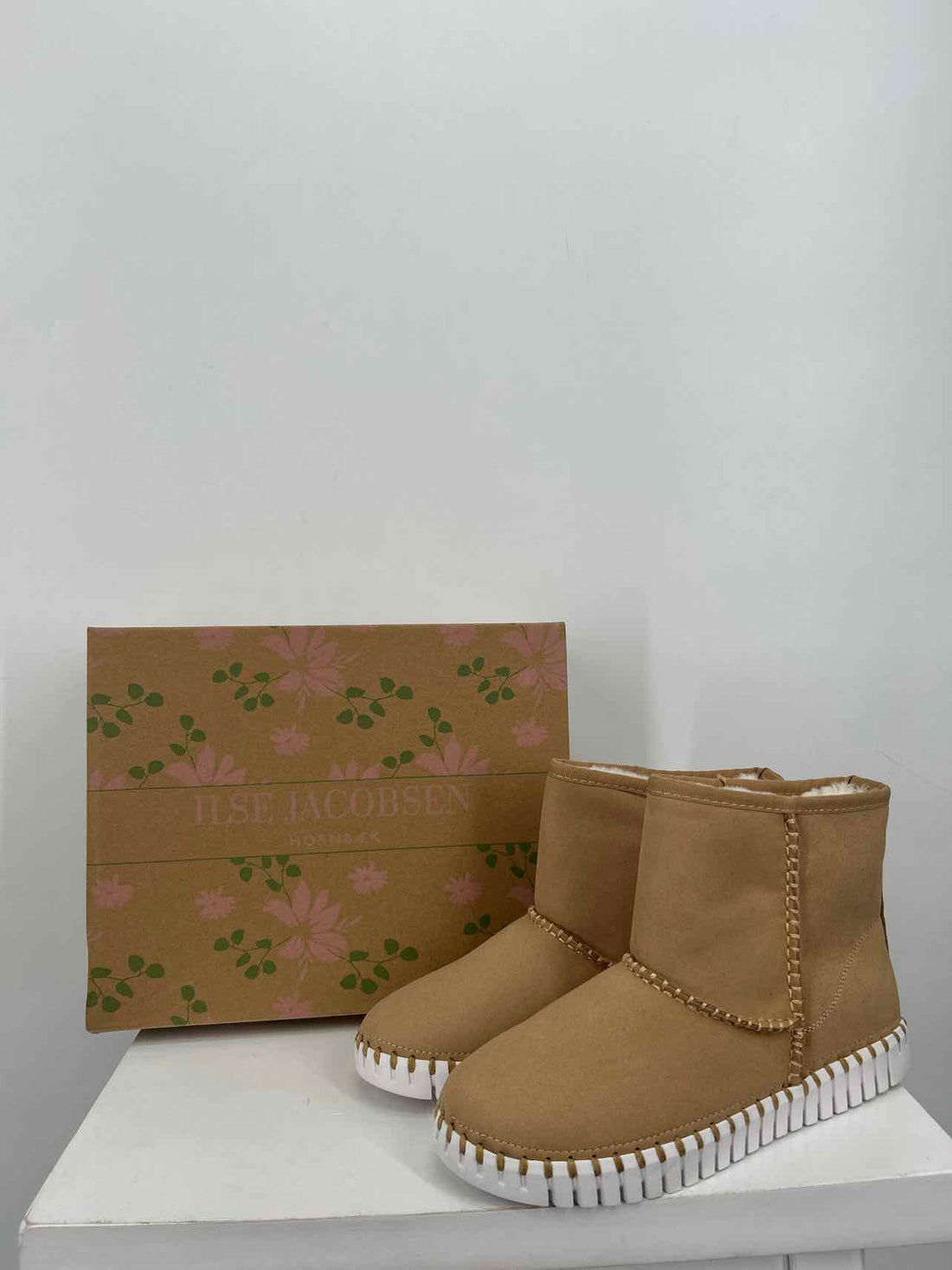 Ilse Jacobsen Women Size 39 Camel Ankle Boot