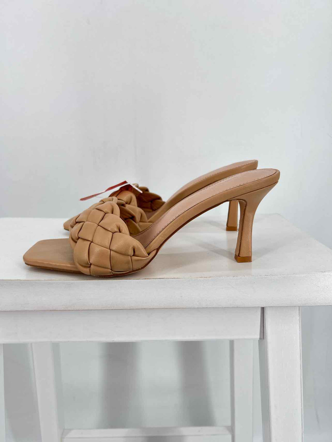 Laicigo Women Size 10 Beige Heels