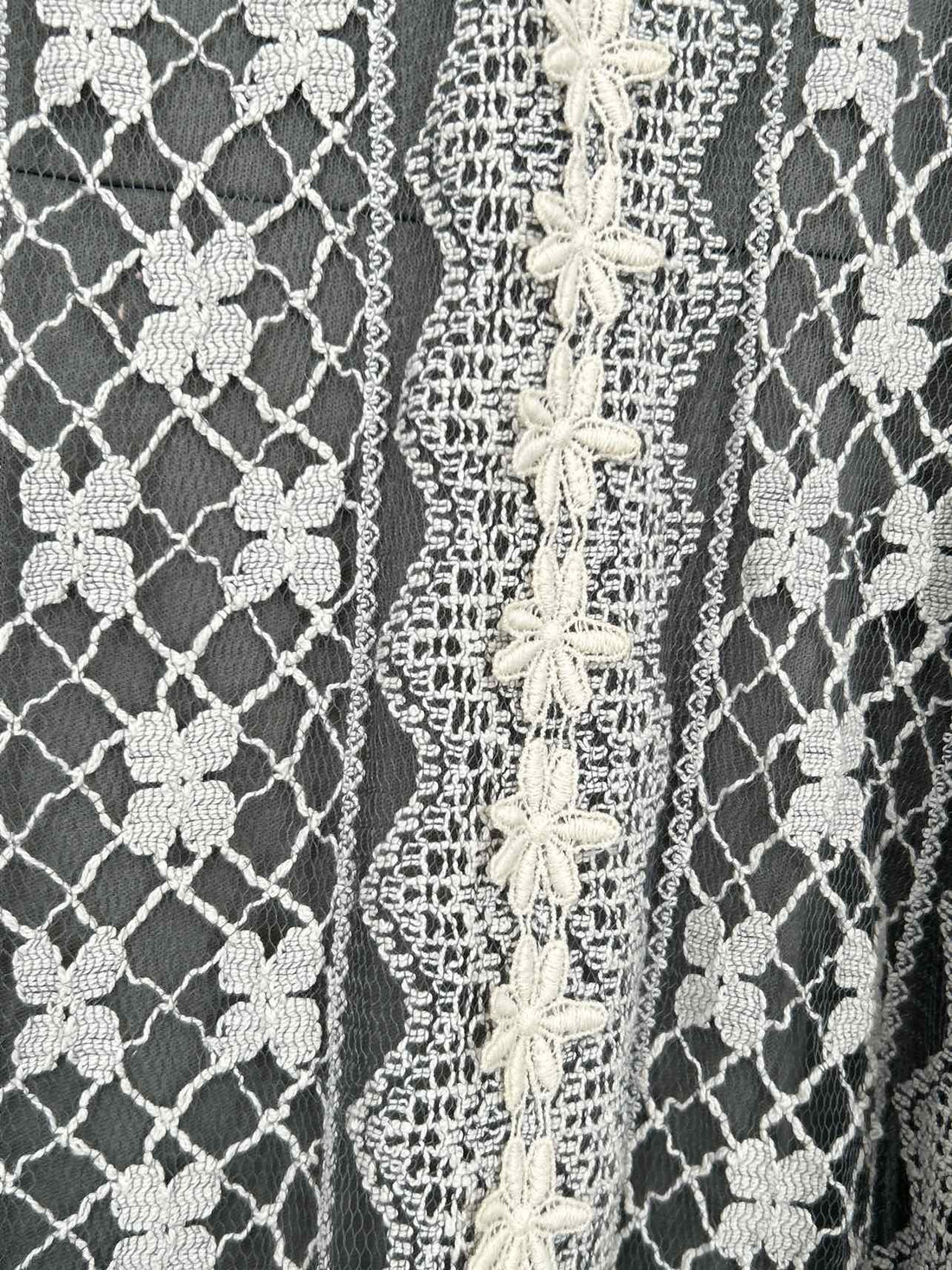 Altard State Size M White & Gray Lace Long Sleeve Dress