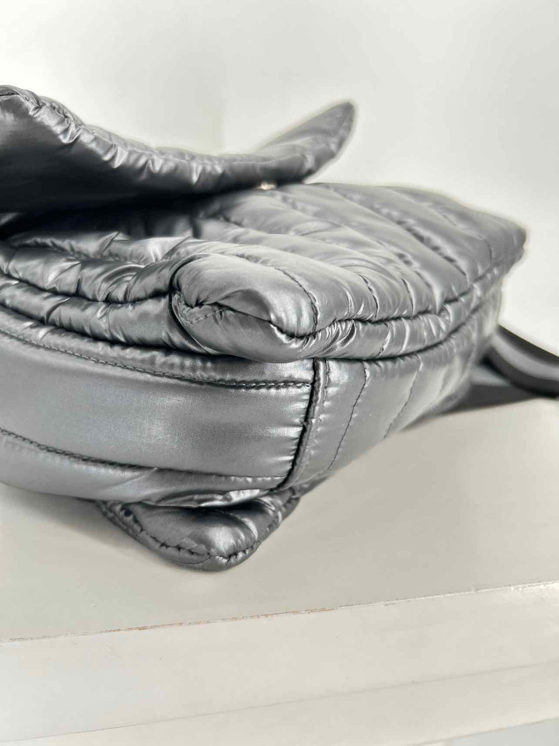 Think Royln Grey As Is Crossbody