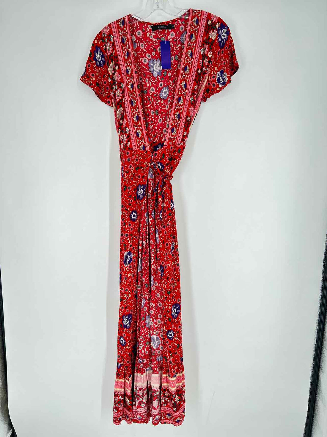 Zesica Size S Red Floral Maxi