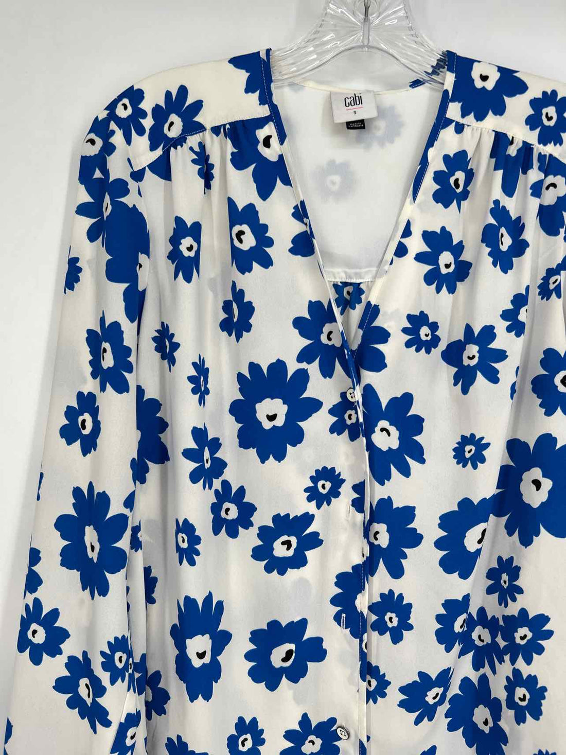 Cabi Size S White & Blue Floral Long Sleeve