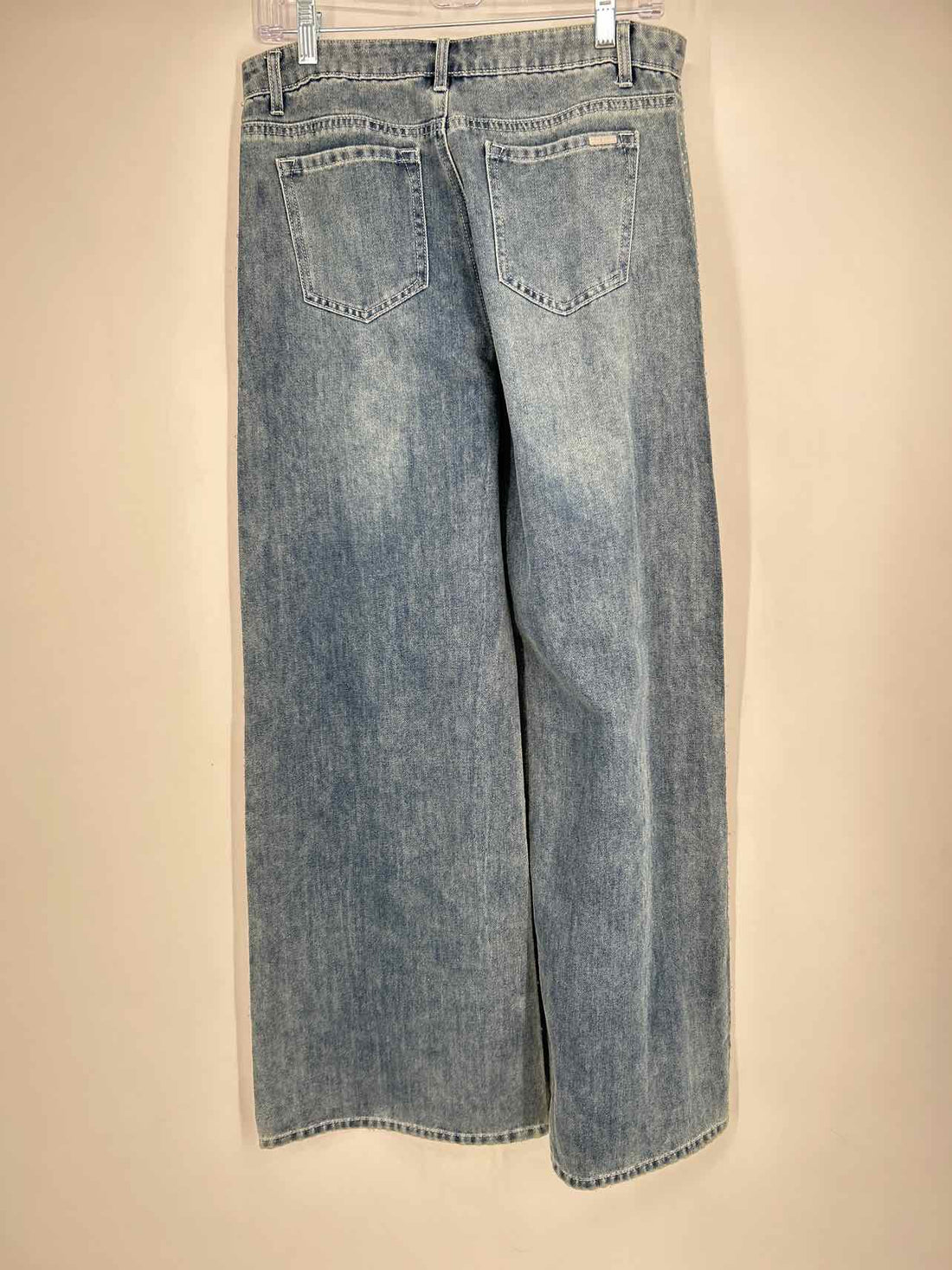 Tractr Size 6 Denim Crystals Jeans
