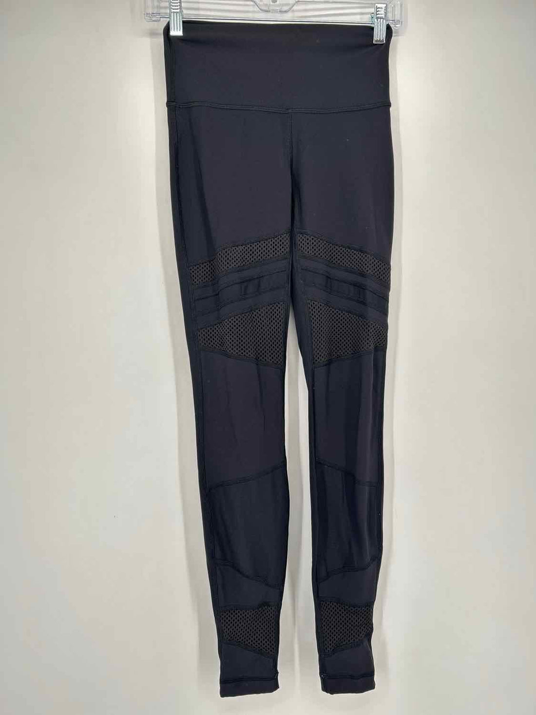 Lululemon Size 4 Black Active Leggings
