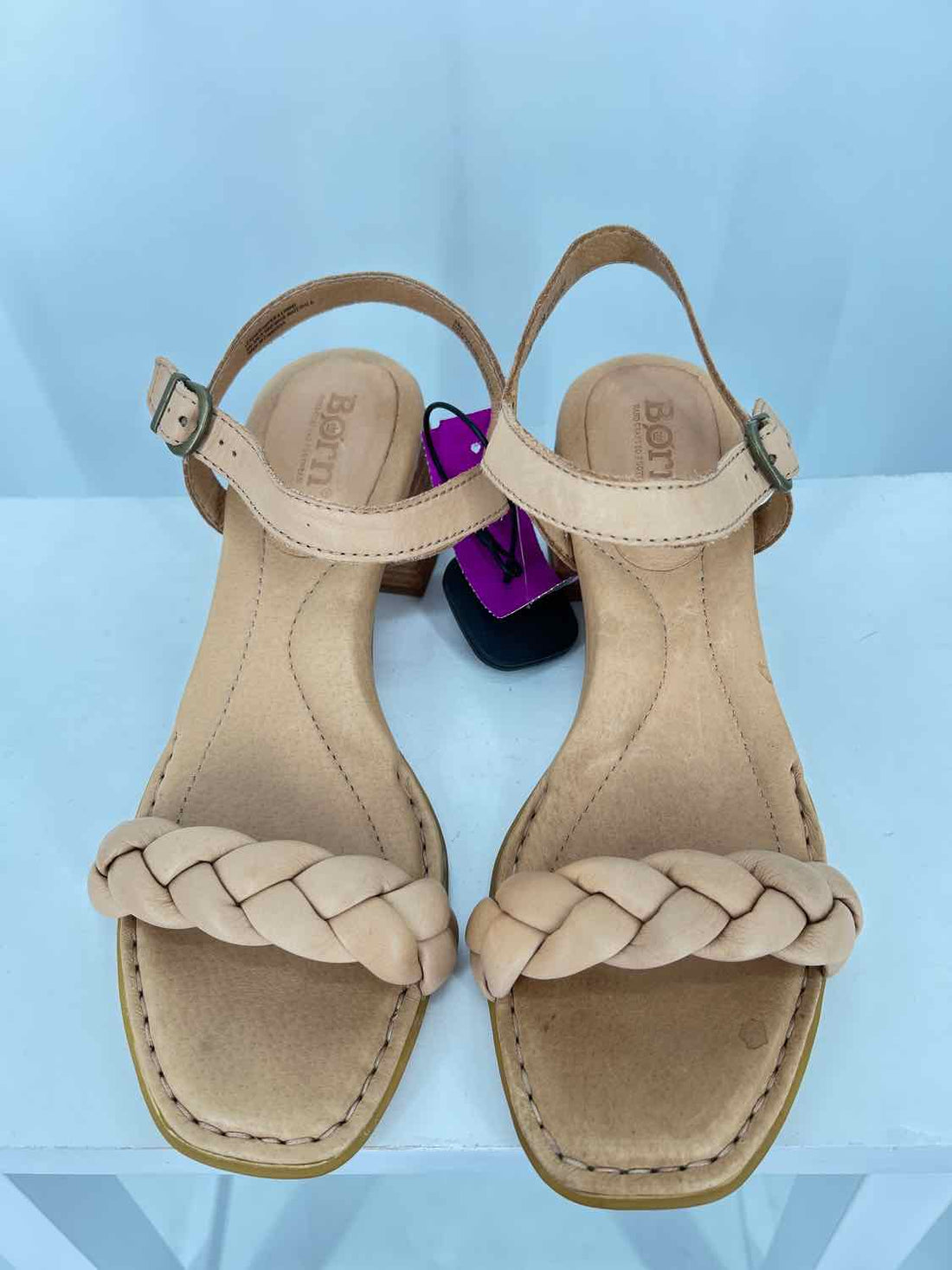 Born Women Size 8 Beige Sandals