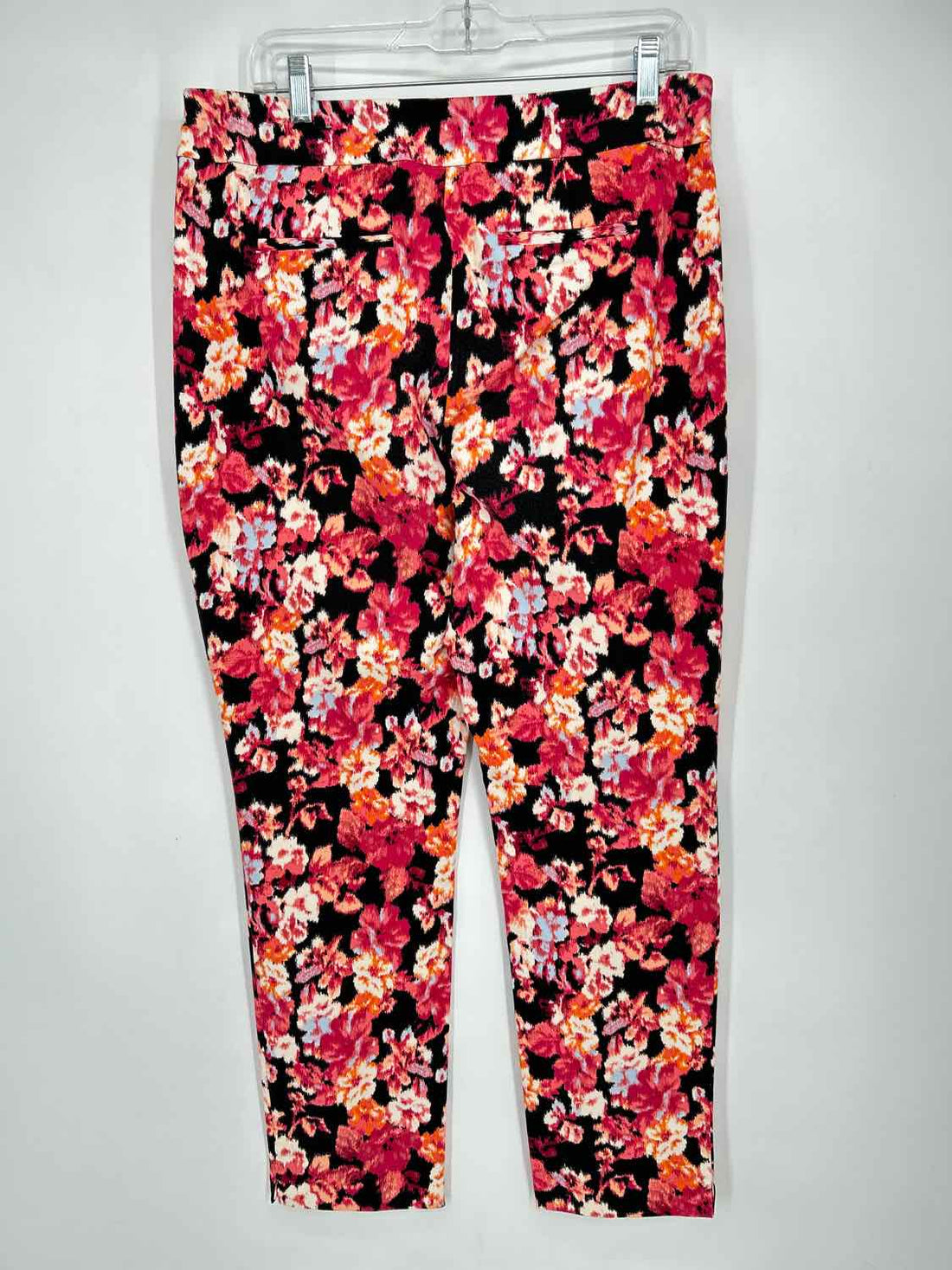 Chicos Size 1.5(10) Black & Pink Floral Pants