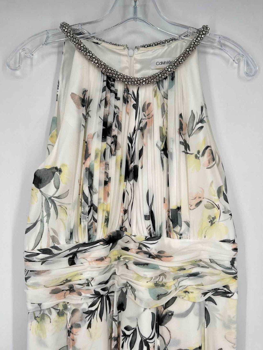 Calvin Klein Size M White Floral Sleeveless Maxi