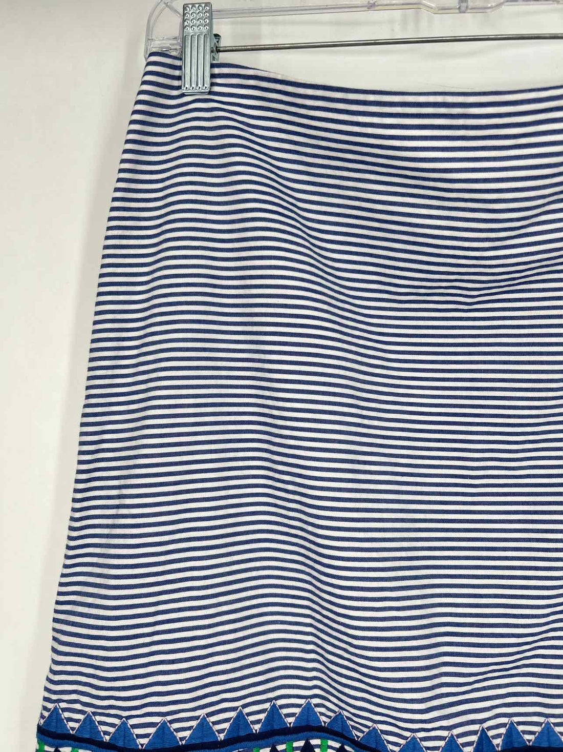 Vineyard Vines Size 8 Navy & White Striped Embroidered Skirts