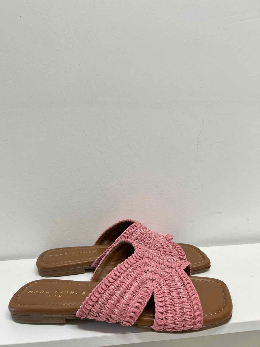 Marc Fisher Women Size 8.5 Pink New Slides