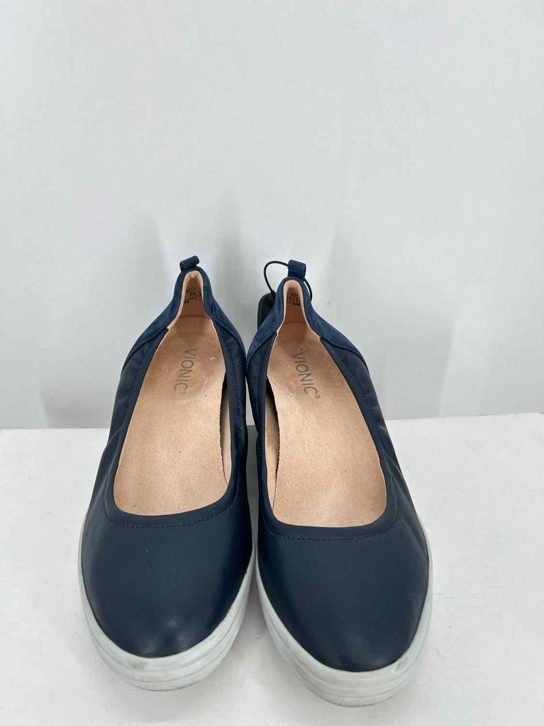 Vionic Women Size 8 Navy Genuine Leather Wedges
