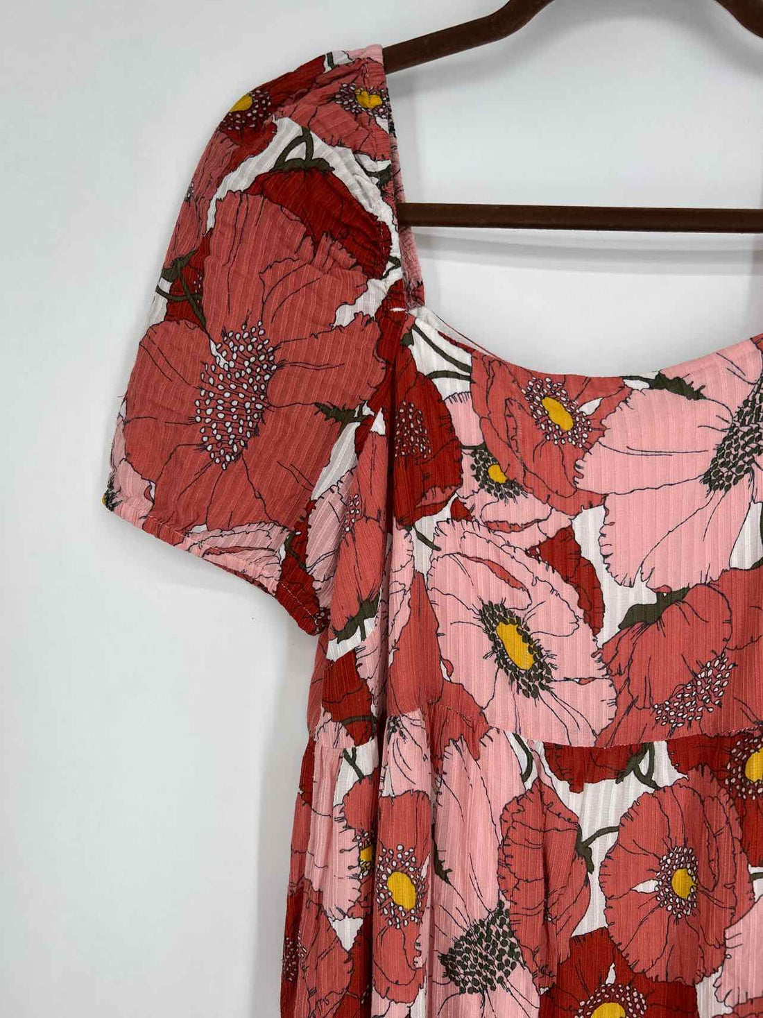 Loft Size 6 Pink & Maroon Floral Short Sleeve Dress