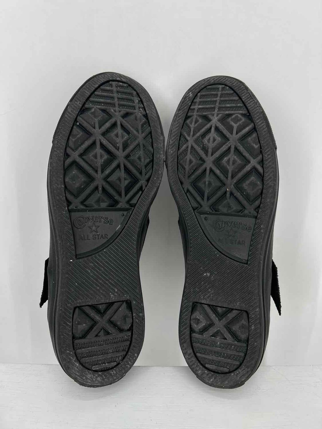 Converse Women Size 7.5 Black Sneakers