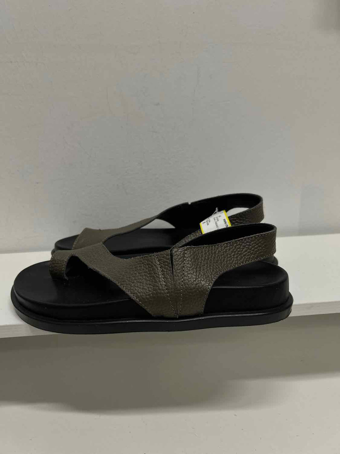 Marcella Women Size 8 Brown Pebbled Leather Sandals