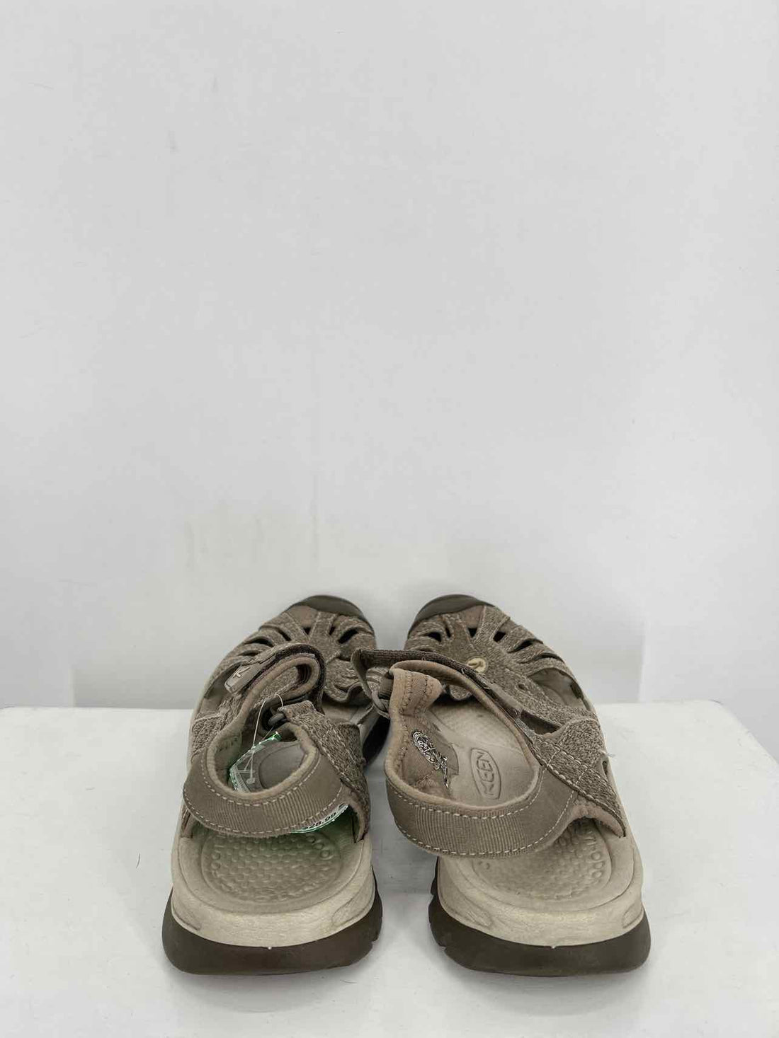 Keen Women Size 10 Taupe Sandals