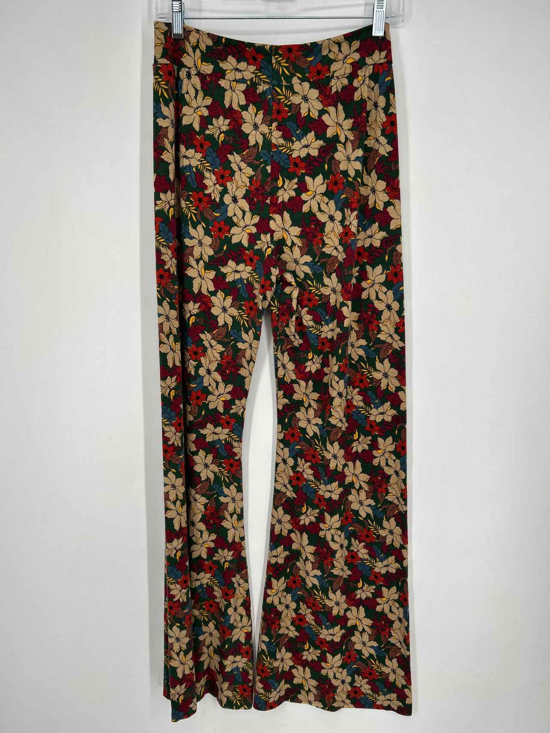 Natural Life Size M Dark Green Floral NWT Pants