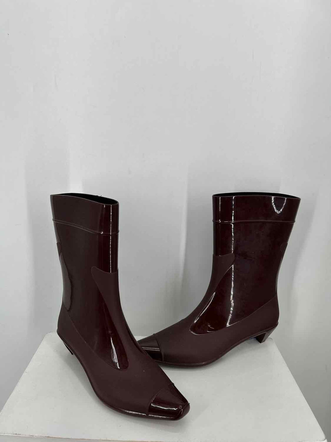 Jeffrey Campbell Women Size 8 Brown Like New Rain Boot