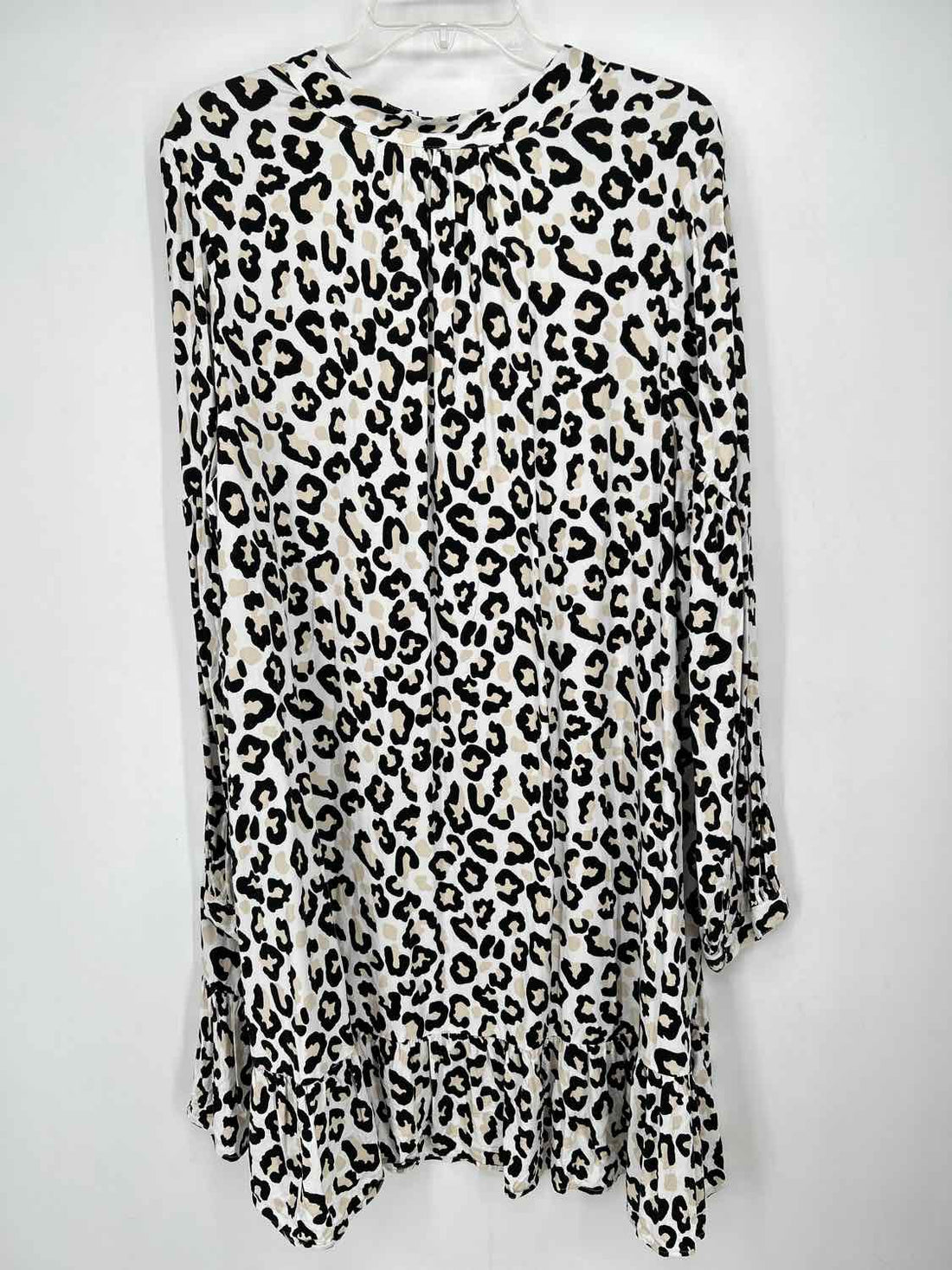 Crown & Ivy Size XL White Leopard Long Sleeve Dress