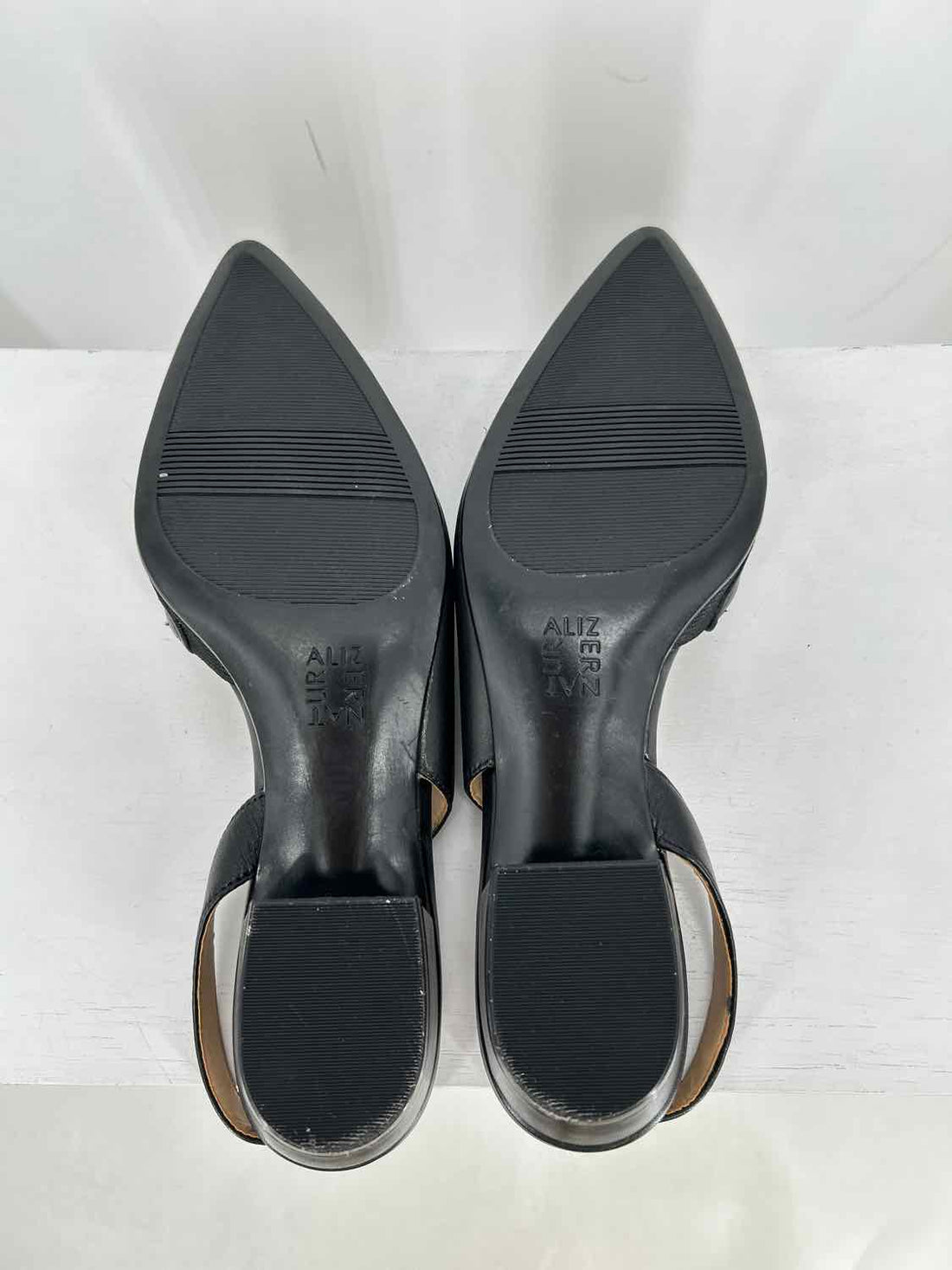 Naturalizer Women Size 8 Black Sling Back Flats