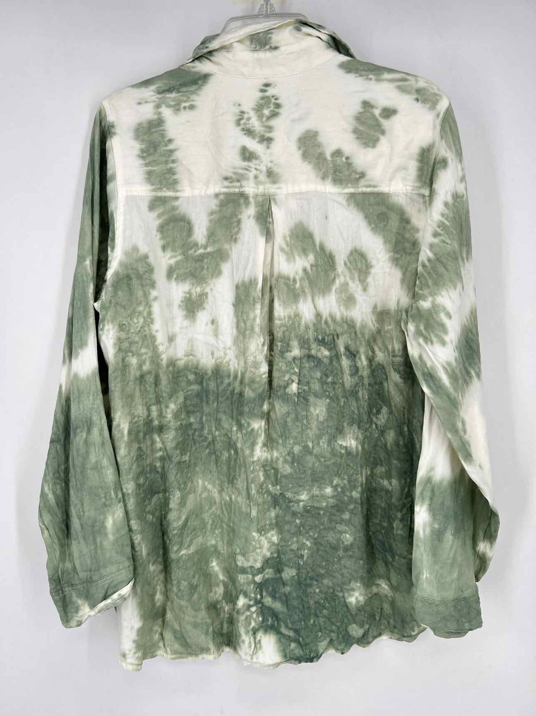 True Craft Size 1X Green Tie Dye NWT Top/Blouse