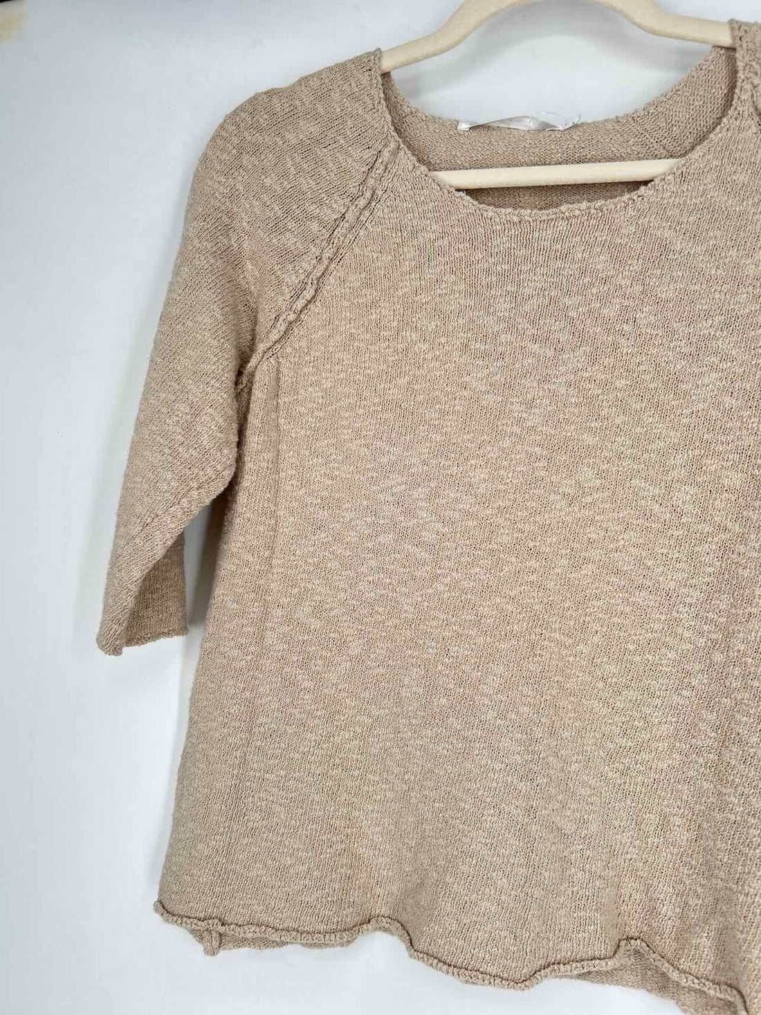 Lulu B Size L Beige Long Sleeve