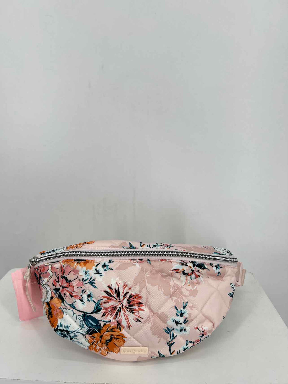 Vera Bradley Light Pink Floral Quilted Nylon Excellent Condition Belt Bag