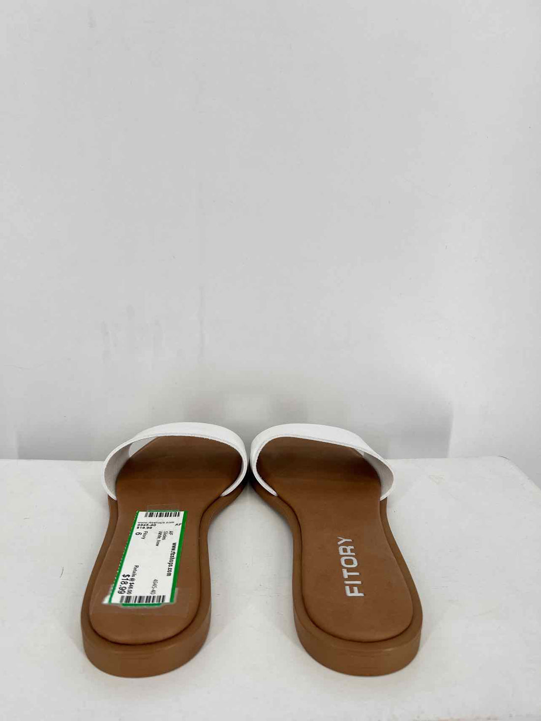 Fitory Women Size 6 White New Slides