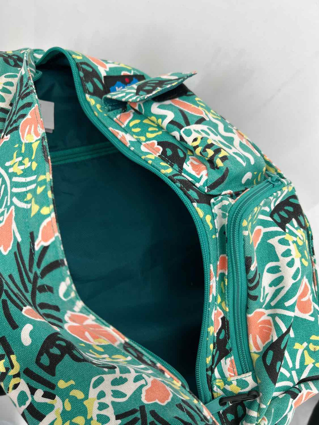 Kavu Green Print Slingpack