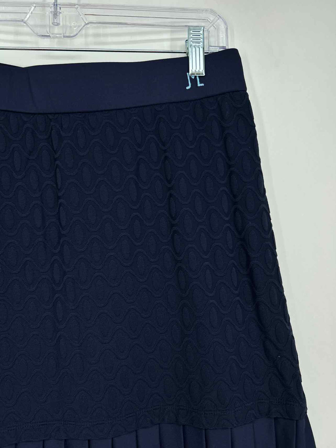J McLaughlin Size M Navy Active Skorts