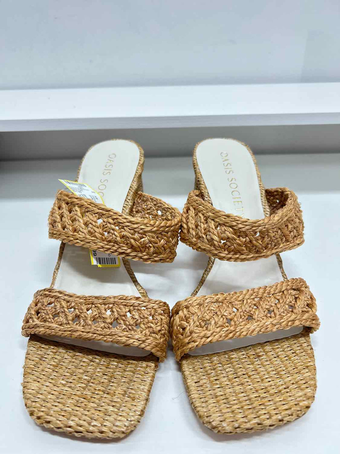 Oasis Society Women Size 10 Raffia Like New Sandals