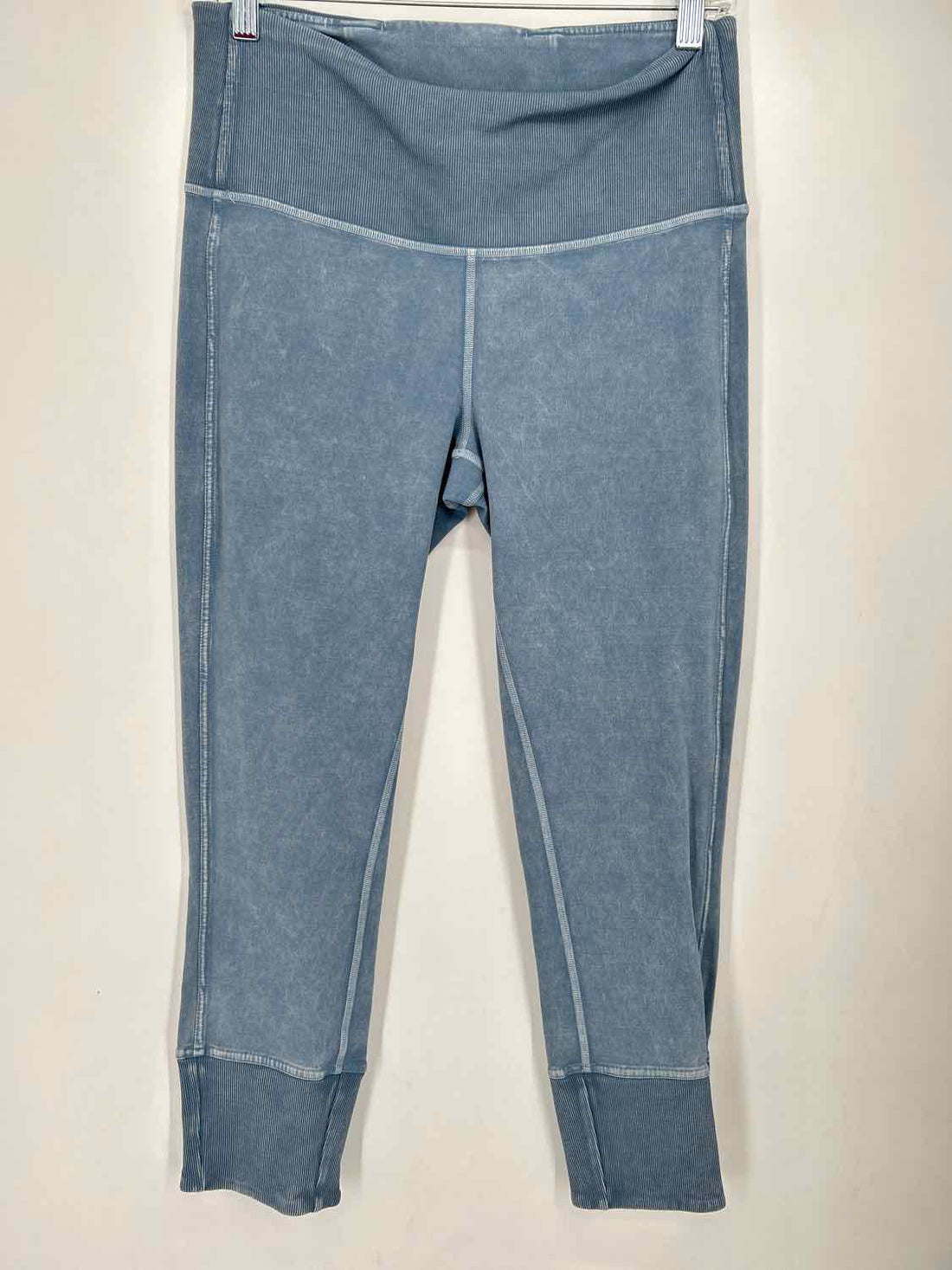 Lululemon Size 8 Blue Active Leggings