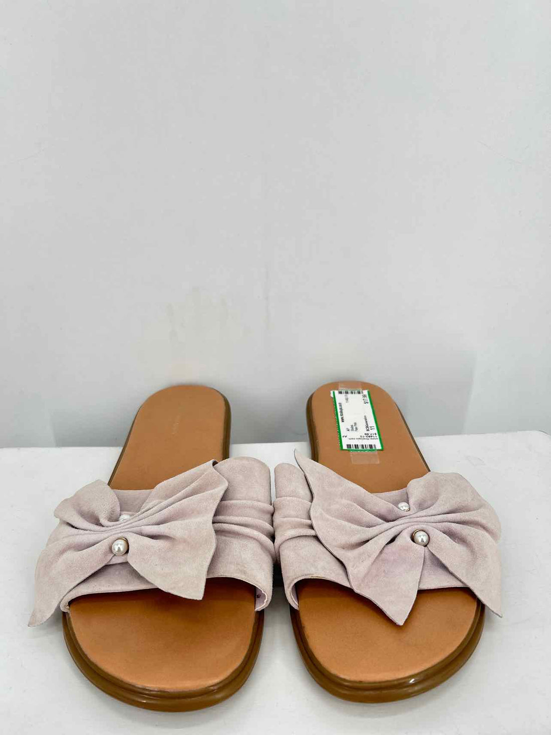 BCBGeneration Women Size 11 Pale Pink Slides