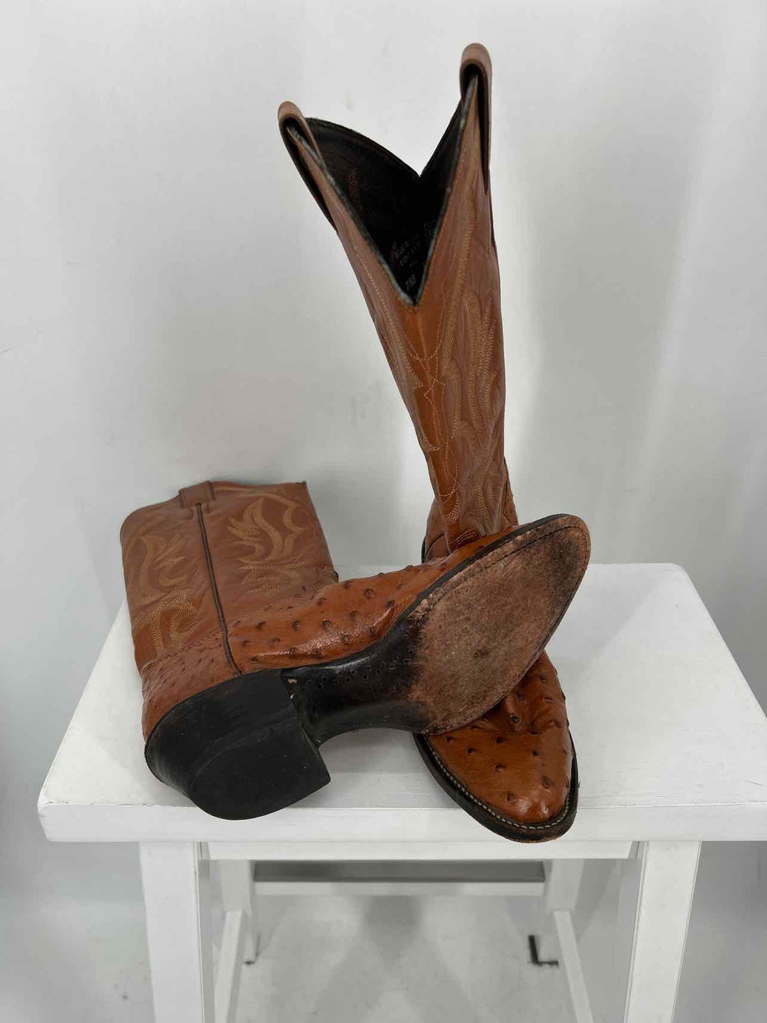 Justin Women Size 7.5 Cognac Ostrich Cowboy Boot