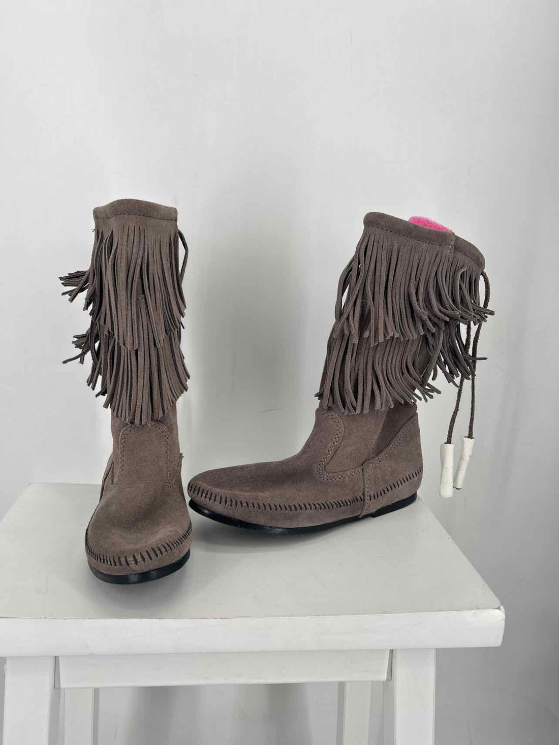 Minnetonka Women Size 9 Gray NWT Genuine Leather Mid Calf Boot