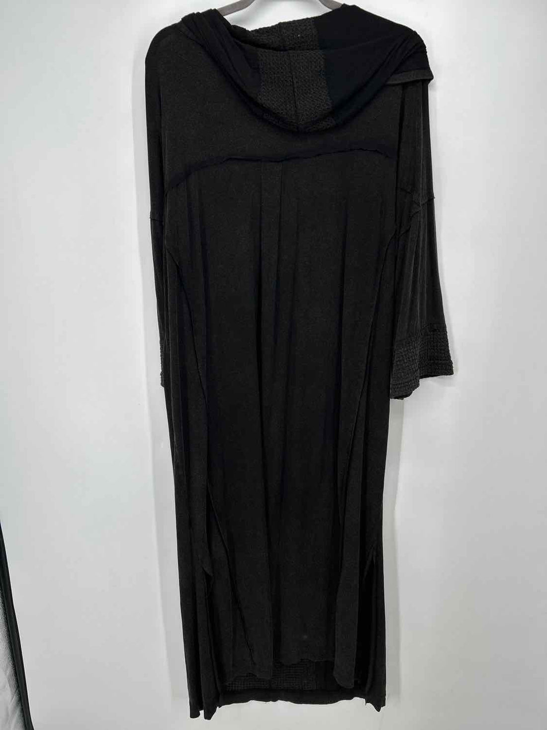 POL Size L Cream NWT Dress