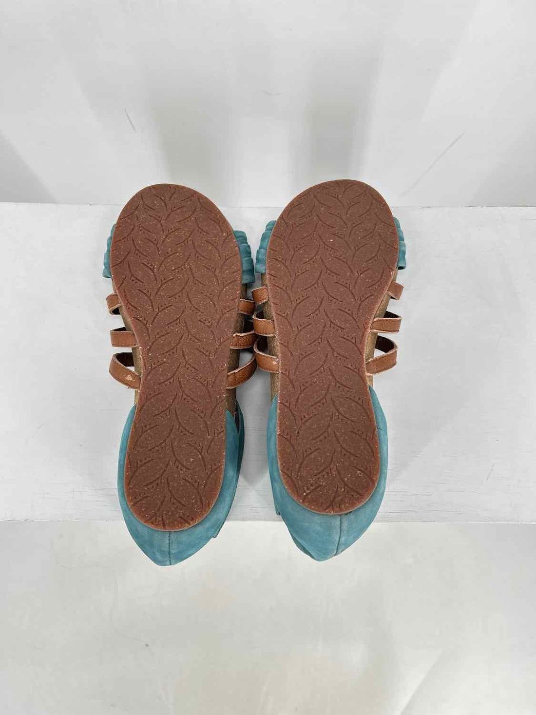 Naya Women Size 9N Blue Sandals