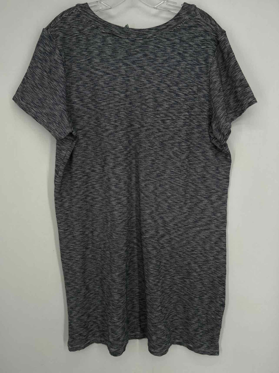 Chicos Size 2 (12) Black & White Striped Dress