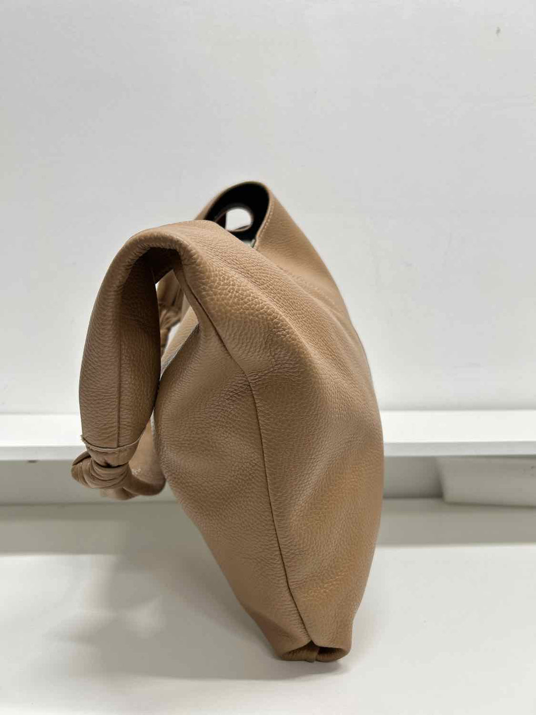 Cuir Veritable Tan Leather Like New Hobo
