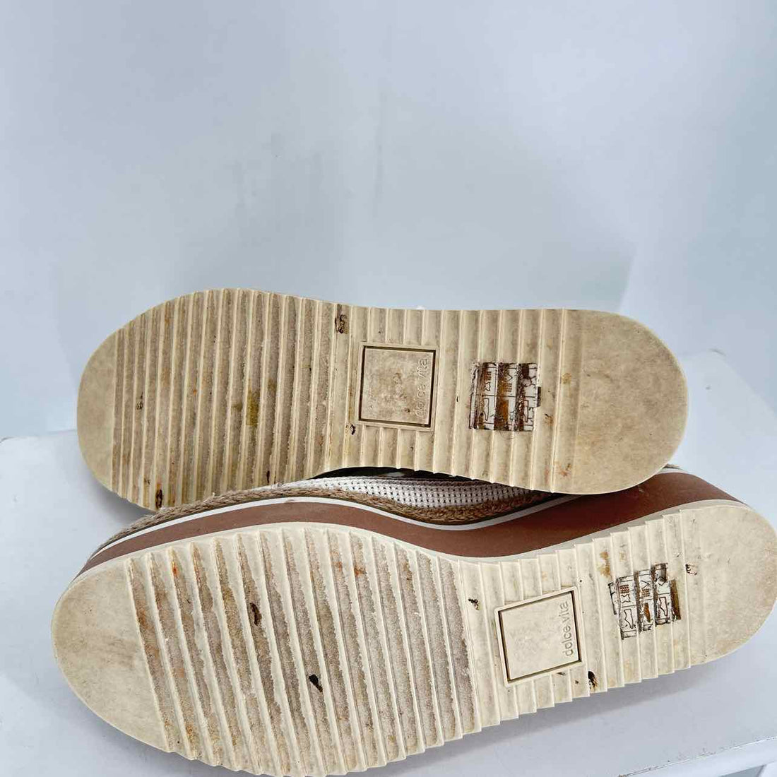 Dolce Vita Women Size 9 White Sneakers