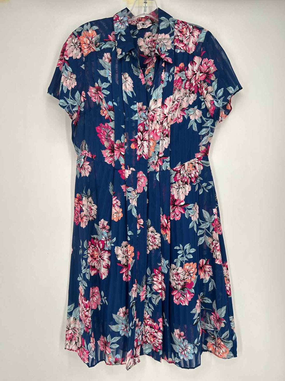 Nanette Lepore Size 8 Navy Floral Short Sleeve Dress